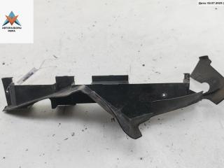 диффузор вентилятора Audi A6 4B/C5 1998, 2.5 л., дизель, АКПП, чёрный, универсал, 4B0121284C