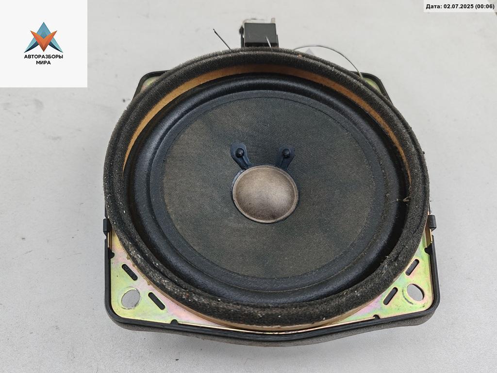 динамик двери Hyundai Getz 1 поколение 2002, 1.3 л., бензин, МКПП, красный, хетчбэк 5 дв., 963301C000 - фото №1