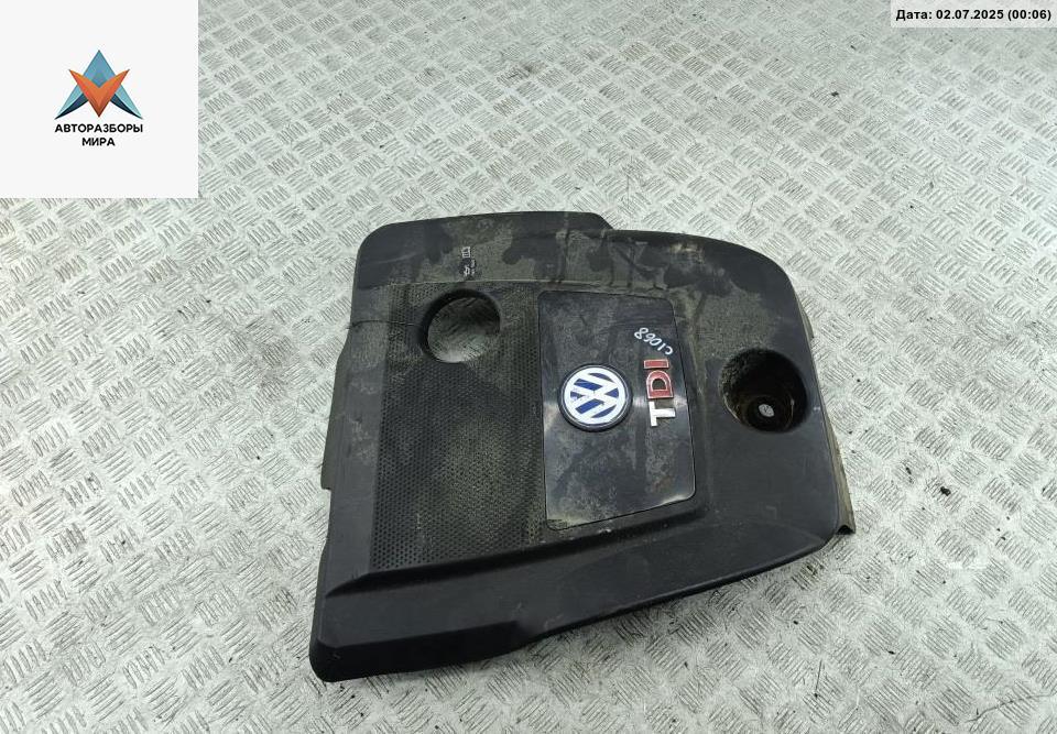 декоративная крышка двигателя Volkswagen Golf 4 поколение 2000, 1.9 л., дизель, МКПП, серый, хетчбэк 5 дв. - фото №1