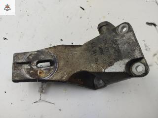 кронштейн двигателя Opel Omega B [рестайлинг] 1999, 2.5 л., бензин, АКПП, синий, седан, 90496673