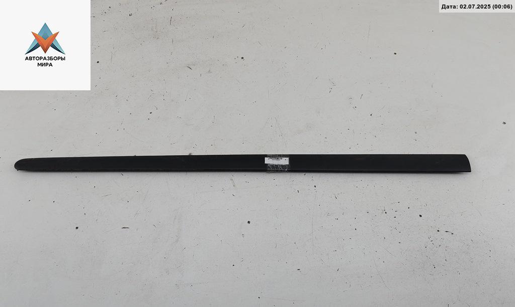 молдинг двери передней левой Volkswagen Golf 5 поколение 2004, 1.4 л., бензин, МКПП, серый, хетчбэк 5 дв., 1K4853515B - фото №1