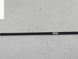 Молдинг стекла двери задней правой наружный Volkswagen Passat B3 1997