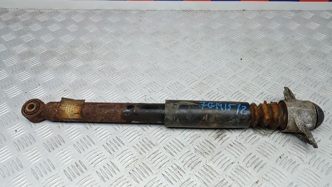 амортизатор задний Volkswagen Passat B6 2008, 2.0 л., дизель, МКПП, седан, 3C0513049BQ, 3C0513353C, 3C0512011CK - фото №1