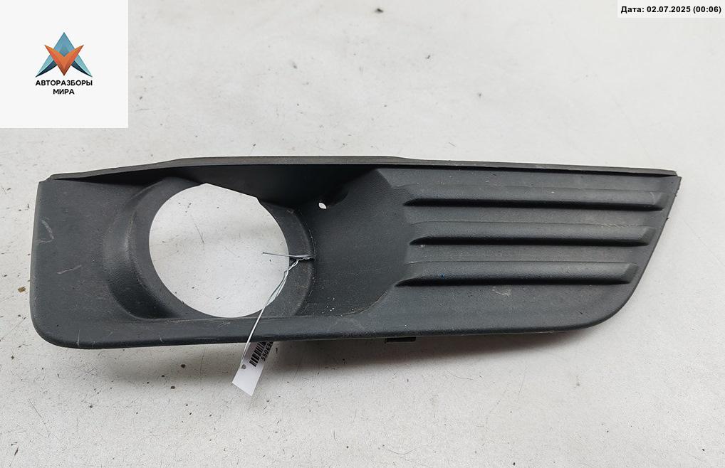 рамка фары противотуманной правой Ford Focus 2 поколение 2006, 1.6 л., i, бензин, МКПП, синий, универсал, 4M51-199952-AE - фото №1