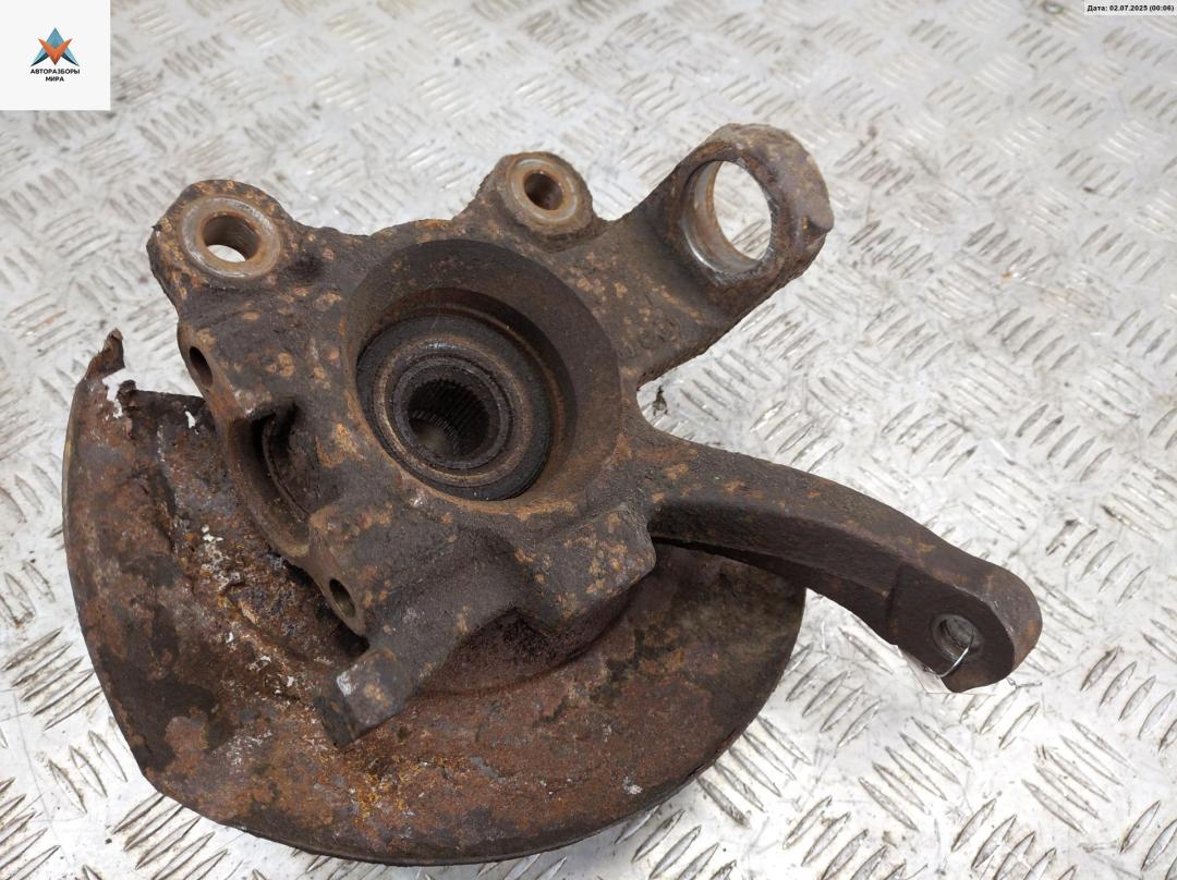 ступица передняя правая Volkswagen Transporter T4 1999, 2.5 л., дизель, МКПП, белый, микроавтобус - фото №1