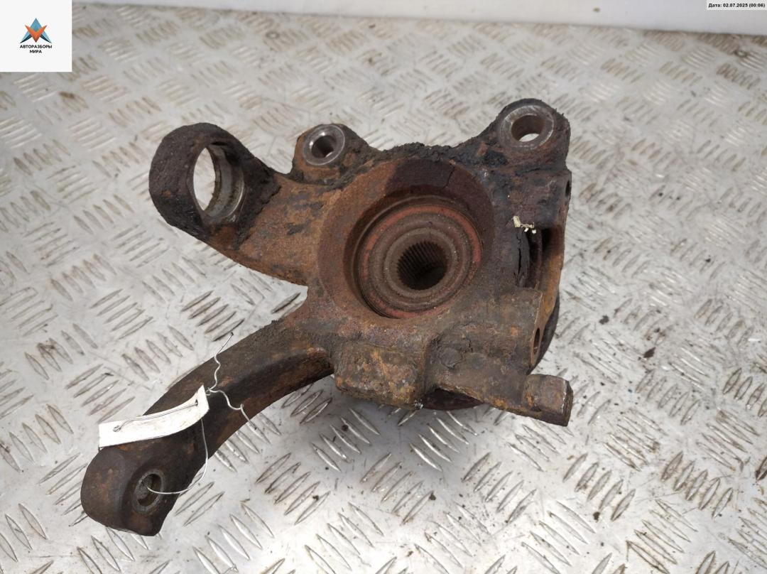 ступица передняя левая Volkswagen Transporter T4 1999, 2.5 л., дизель, МКПП, белый, микроавтобус - фото №1