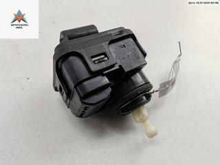 корректор фар Audi A6 4B/C5 1998, 2.4 л., бензин, МКПП, серый, универсал, 8L0941295