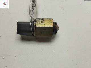 Датчик включения заднего хода (лягушка) Ford Mondeo 2 поколение 2000, 1.6 л., i, бензин, МКПП, синий, хетчбэк 5 дв., XS4T15520AA