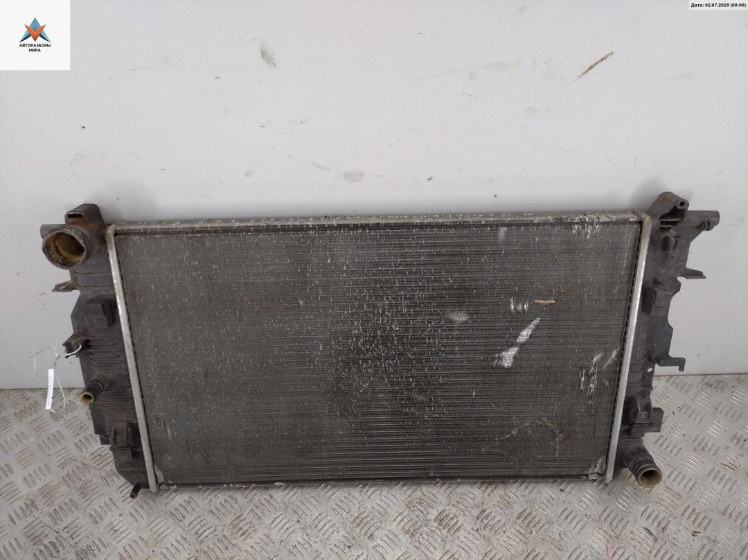 радиатор охлаждения Mercedes-Benz Sprinter 2 поколение (W906) 2011, 2.2 л., дизель, МКПП, серый, микроавтобус - фото №1