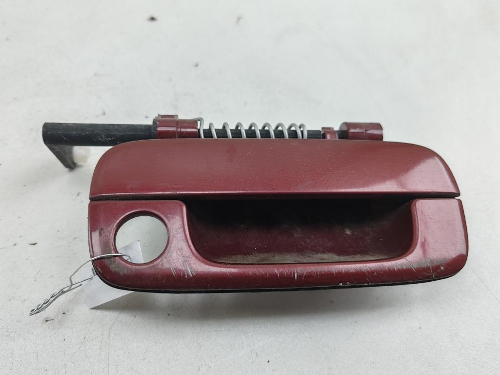 ручка наружная передняя правая Peugeot 406 2000, 2.2 л., бензин, АКПП, красный, универсал, 9621858777