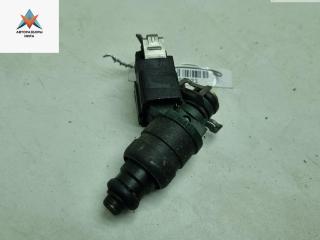 форсунка Skoda Octavia mk1 (A4 1U) 1998, 1.6 л., бензин, МКПП, зелёный, универсал, 037906031AA