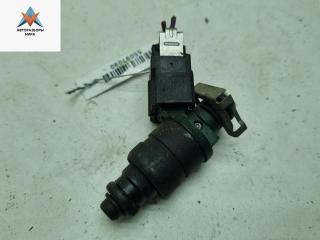 форсунка Skoda Octavia mk1 (A4 1U) 1998, 1.6 л., бензин, МКПП, зелёный, универсал, 037906031AA
