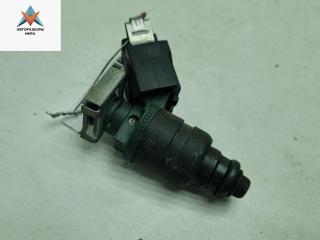 форсунка Skoda Octavia mk1 (A4 1U) 1998, 1.6 л., бензин, МКПП, зелёный, универсал, 037906031AA