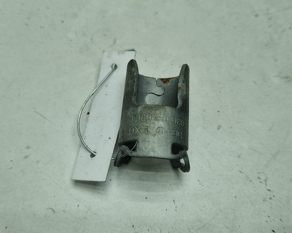 кронштейн (крепление) Volkswagen Touran 2004, 1.6 л., бензин, АКПП, зелёный, минивэн, 03C133036C