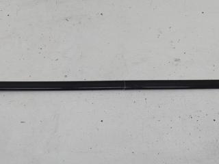 молдинг двери передней правой Volkswagen Bora 1 поколение 1999, 2.3 л., бензин, МКПП, чёрный, универсал, 1J4853516