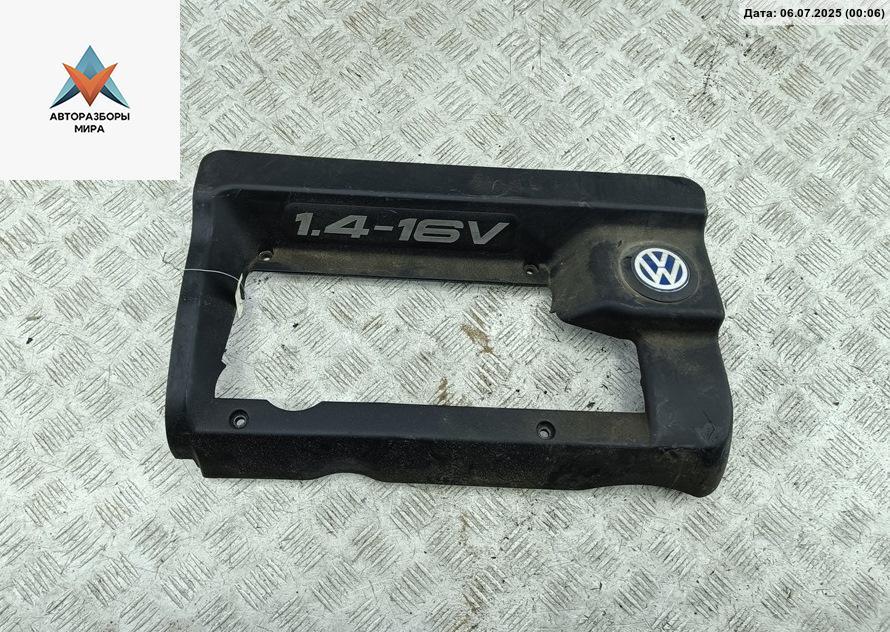 декоративная крышка двигателя Volkswagen Golf 4 поколение 2000, 1.4 л., бензин, МКПП, синий, хетчбэк 5 дв. - фото №1