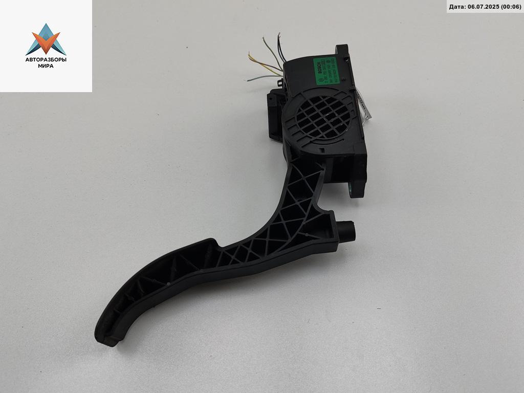 педаль Skoda Fabia 2 поколение (5J) 2008, 1.6 л., бензин, МКПП, серый, хетчбэк 5 дв., 6Q1721503F - фото №1