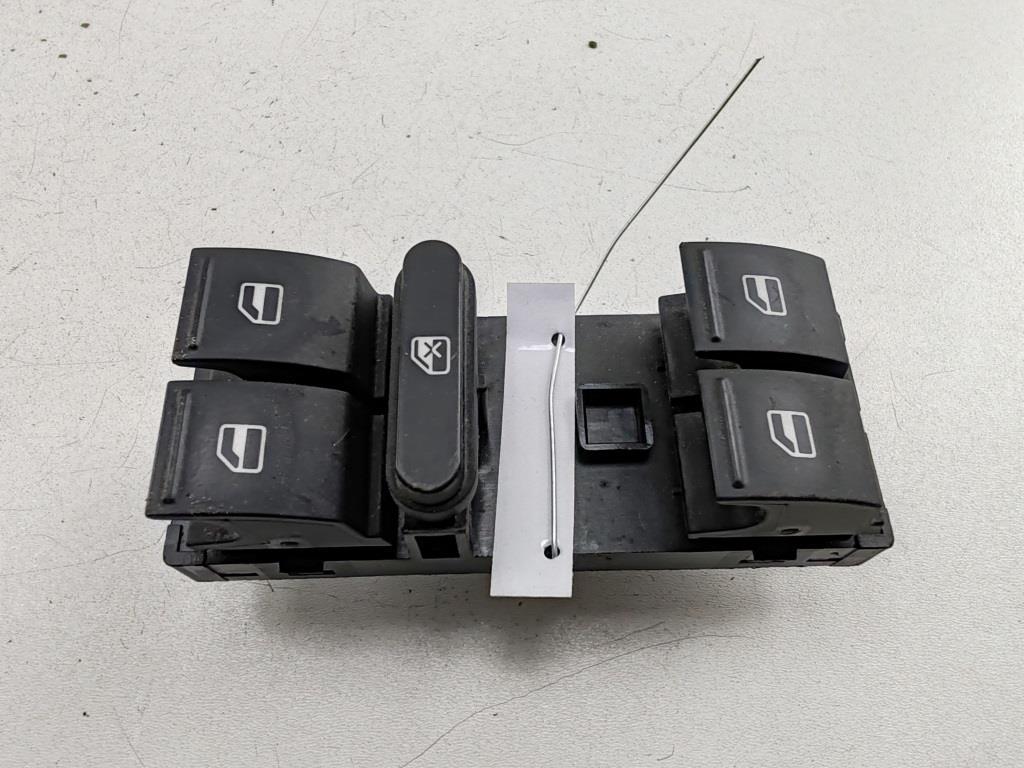 блок управления стеклоподъемниками Volkswagen Passat B6 2008, 1.8 л., бензин, МКПП, чёрный, универсал, 1K4959857B