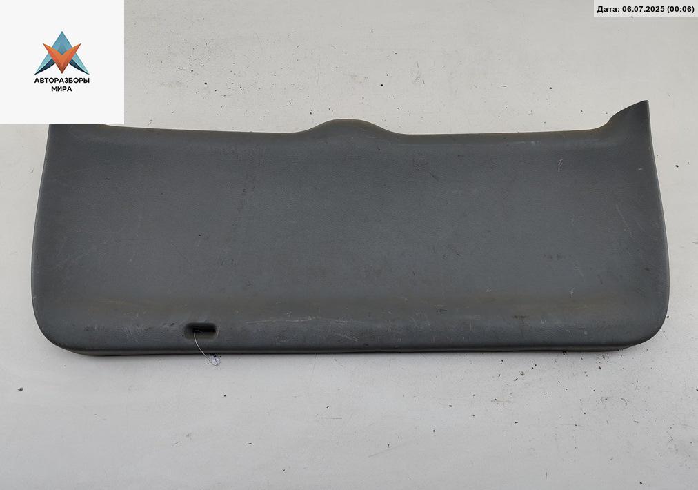 обшивка крышки багажника Skoda Octavia mk1 (A4 1U) 2003, 1.9 л., дизель, МКПП, синий, универсал, 1U9867607 - фото №1