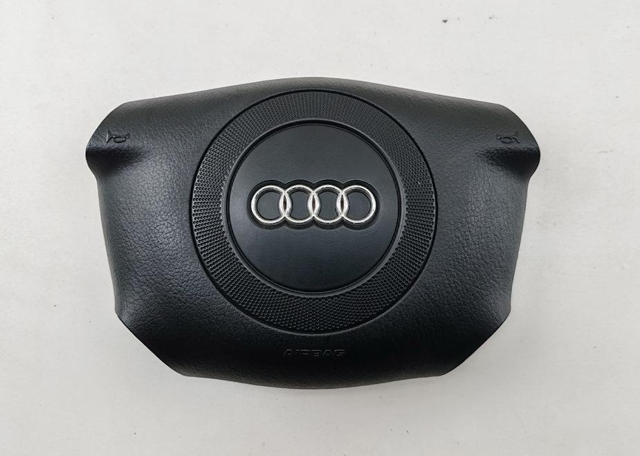 подушка безопасности водителя Audi A4 B5 1999, 1.8 л., бензин, МКПП, синий, седан, 4B0880201AH