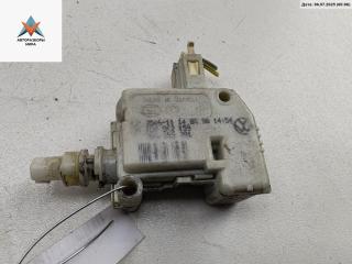 активатор замка багажника Skoda Octavia mk1 (A4 1U) 1998, 1.6 л., бензин, МКПП, зелёный, универсал, 1U8042159