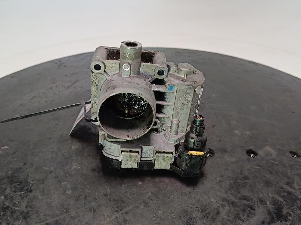 заслонка дроссельная Fiat Grande Punto 2 поколение 2008, цвет, 55192787 - фото №1