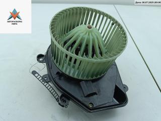 моторчик печки Volkswagen Passat B5 [рестайлинг] 2002, 2.0 л., бензин, МКПП, серый, универсал, 8D1820021