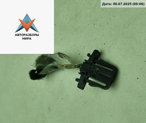 разъем (фишка) проводки Volkswagen Bora 1 поколение 2004, 2.0 л., бензин, МКПП, чёрный, седан, 3B0972702 - фото №1