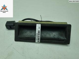 кнопка открытия багажника Volkswagen Bora 1 поколение 2004, 2.0 л., бензин, МКПП, чёрный, седан