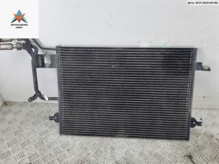 радиатор кондиционера Volkswagen Passat B5 1998, 1.8 л., бензин, МКПП, зелёный, универсал, 8D0260401H