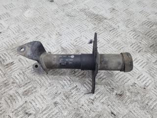 кронштейн переднего бампера Volkswagen Passat B5 1998, 1.8 л., бензин, МКПП, зелёный, универсал, 3B0807133