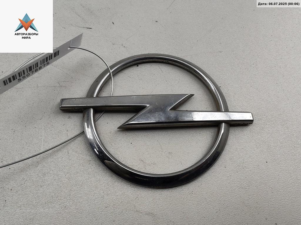 эмблема Opel Zafira 1 поколение (A) 2001, 1.8 л., бензин, МКПП, красный, минивэн - фото №1