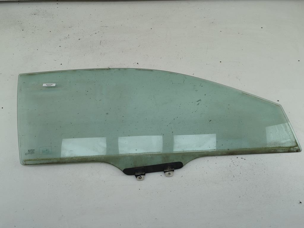 стекло двери передней правой Honda Civic 2005, 1.4 л., бензин, МКПП, серый, хетчбэк 3 дв.