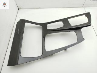консоль салона (центральная часть) BMW 5 серия F07/F10/F11 2012, 3.0 л., дизель, АКПП, чёрный, универсал, 9206377