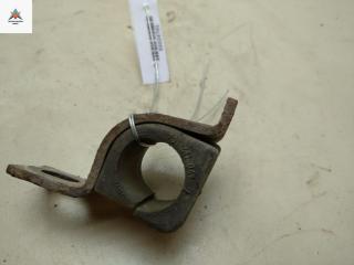 крепление стабилизатора / втулки стабилизатора Volkswagen Transporter T4 1995, 2.4 л., дизель, МКПП, белый, микроавтобус