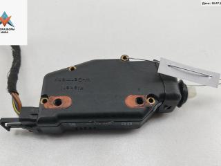 активатор замка багажника Opel Vectra A 1991, 1.8 л., бензин, МКПП, красный, хетчбэк 5 дв., 90274241