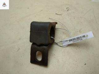 крепление стабилизатора / втулки стабилизатора Volkswagen Transporter T4 1995, 2.4 л., дизель, МКПП, чёрный, микроавтобус