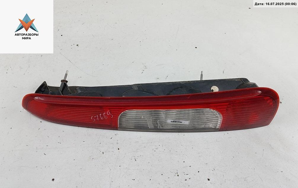 фонарь задний правый Ford C-Max 1 поколение 2003, 1.8 л., бензин, МКПП, серый, минивэн, 3M5113A603AA - фото №1