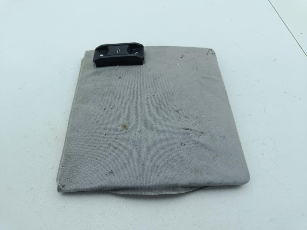 кнопка открывания люка BMW 3 E46 2002, 2.0 л., дизель, МКПП, синий, универсал, 6907288
