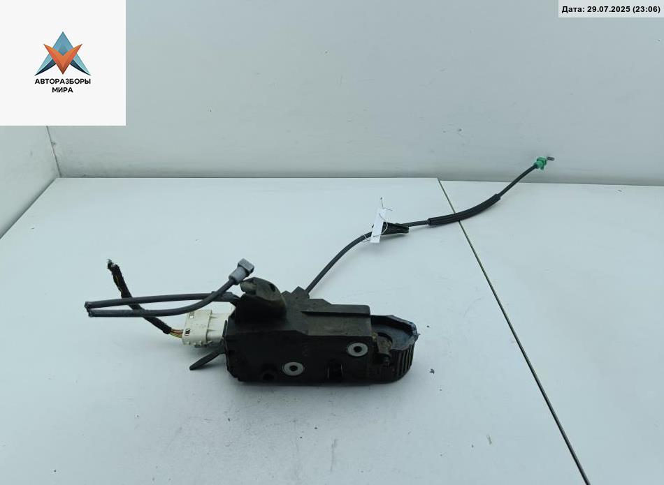 замок двери передней левой Citroen C4 1 поколение 2004, 1.6 л., дизель, МКПП, серый, хетчбэк 5 дв., 9683416080 - фото №1