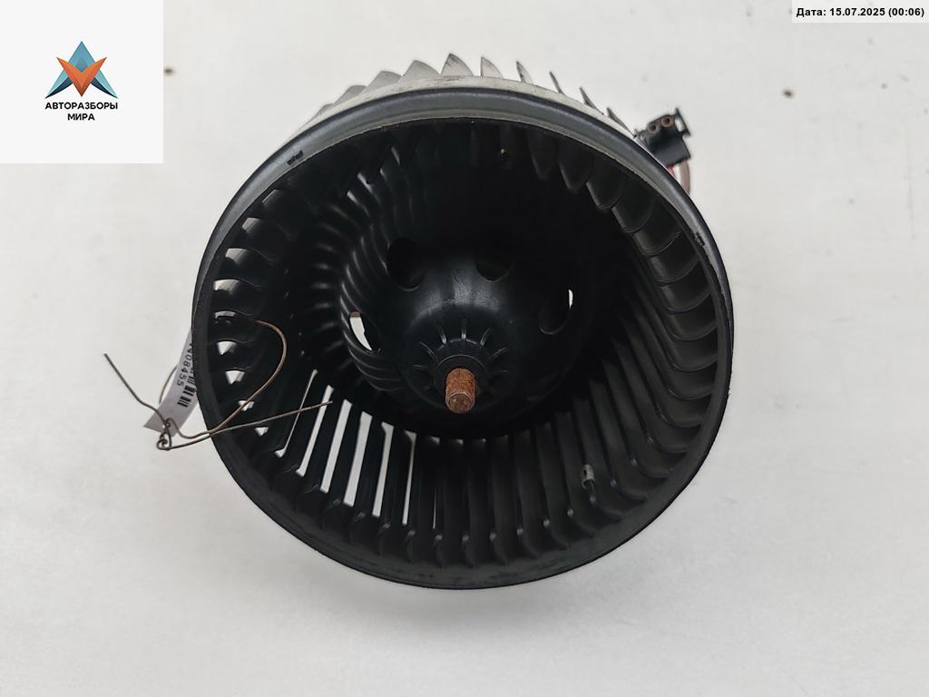 моторчик печки Mercedes-Benz C-Класс W203/S203/CL203 2003, 1.8 л., бензин, МКПП, синий, хетчбэк 3 дв., 9400784 - фото №1