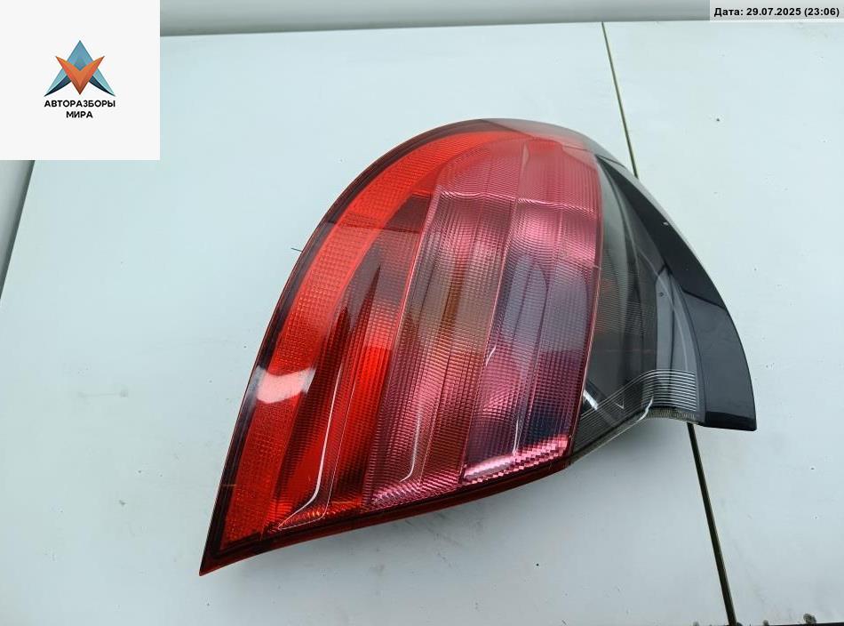 фонарь задний левый Mercedes-Benz C-Класс W203/S203/CL203 2003, 1.8 л., бензин, МКПП, синий, хетчбэк 3 дв., 151615 - фото №1