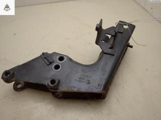 кронштейн КПП Volkswagen Transporter T4 1996, 2.5 л., дизель, МКПП, синий, микроавтобус, 701399111D