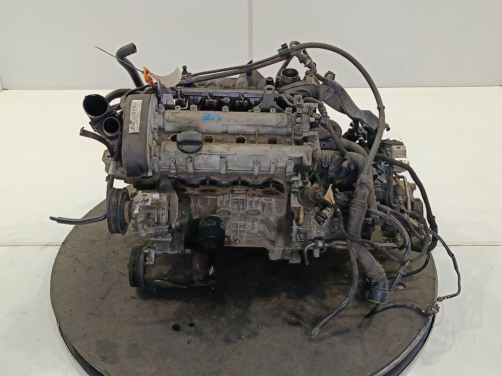 двигатель Volkswagen Golf 4 поколение 2000, цвет, APE - фото №1