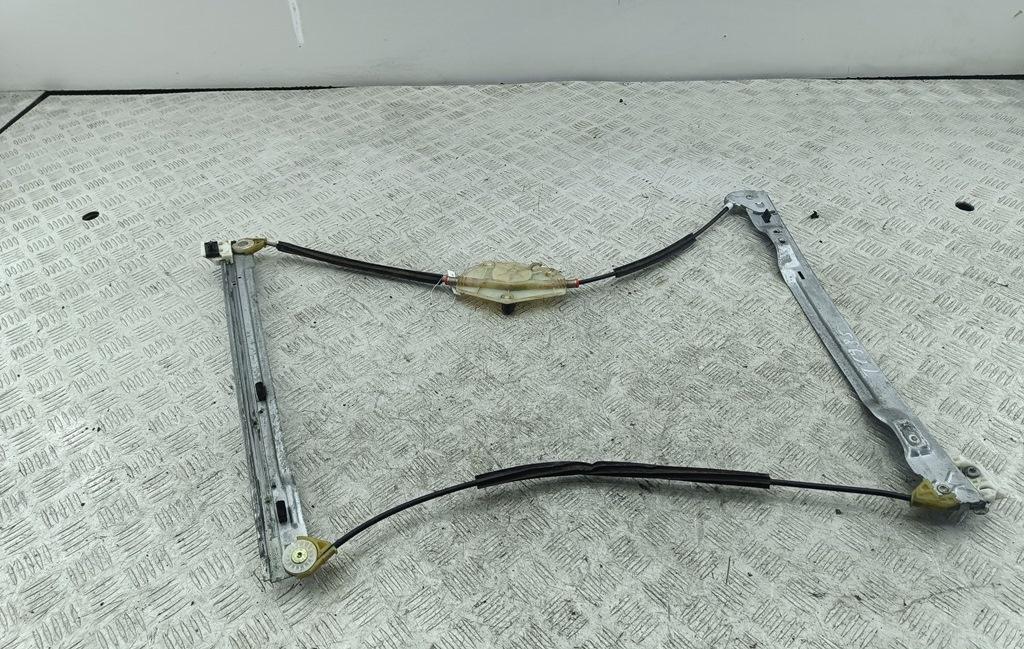 стеклоподъемник электрический передний правый Citroen C4 Picasso 2009, 1.6 л., бензин, МКПП, чёрный, минивэн, 9682495780