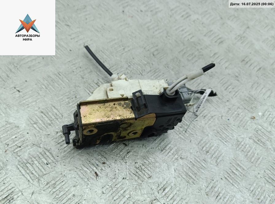 замок двери передней правой Peugeot 407 1 поколение 2006, 2.0 л., дизель, АКПП, серый, универсал - фото №1