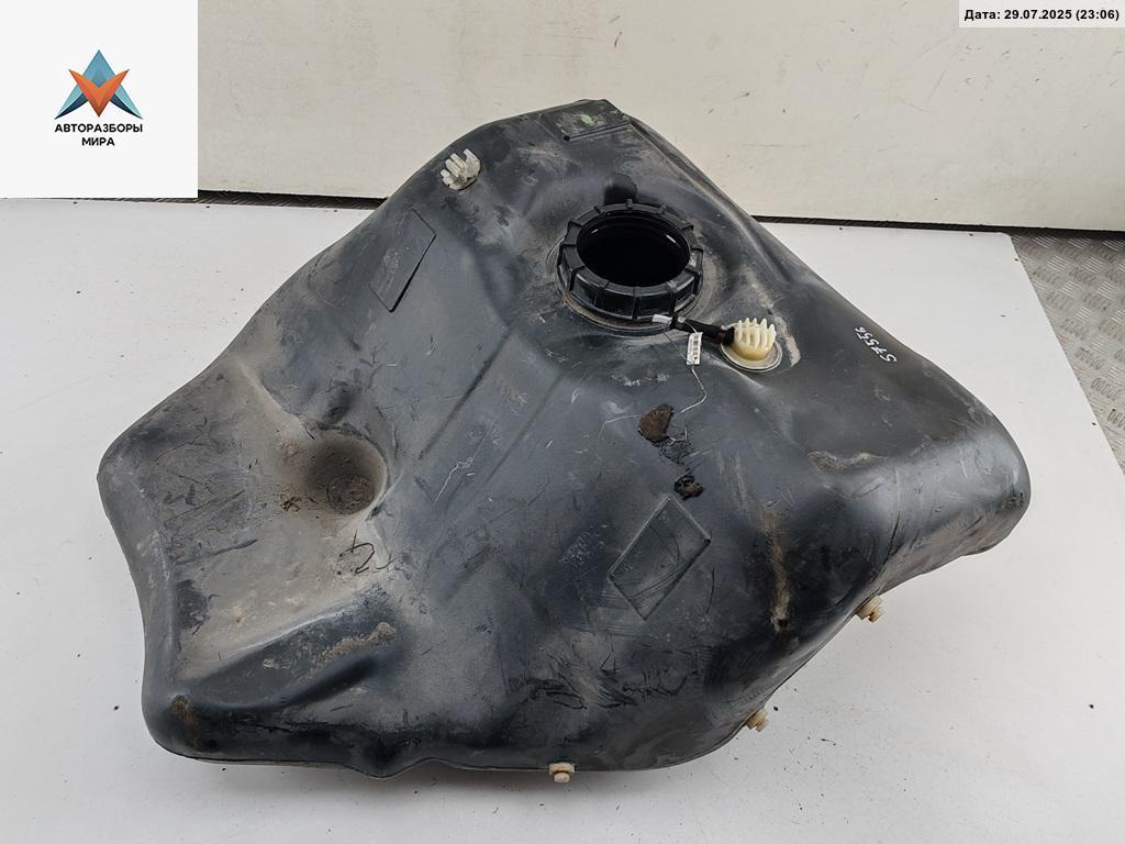 бак топливный Audi A6 4A/C4 1997, 2.5 л., дизель, МКПП, зелёный, универсал, 443201085 - фото №1