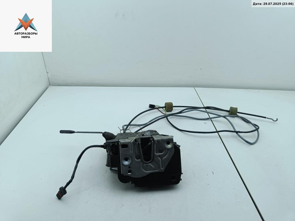 замок двери передней левой Mercedes-Benz C-Класс W203/S203/CL203 2003, 1.8 л., бензин, МКПП, синий, хетчбэк 3 дв., 2037200535 - фото №1