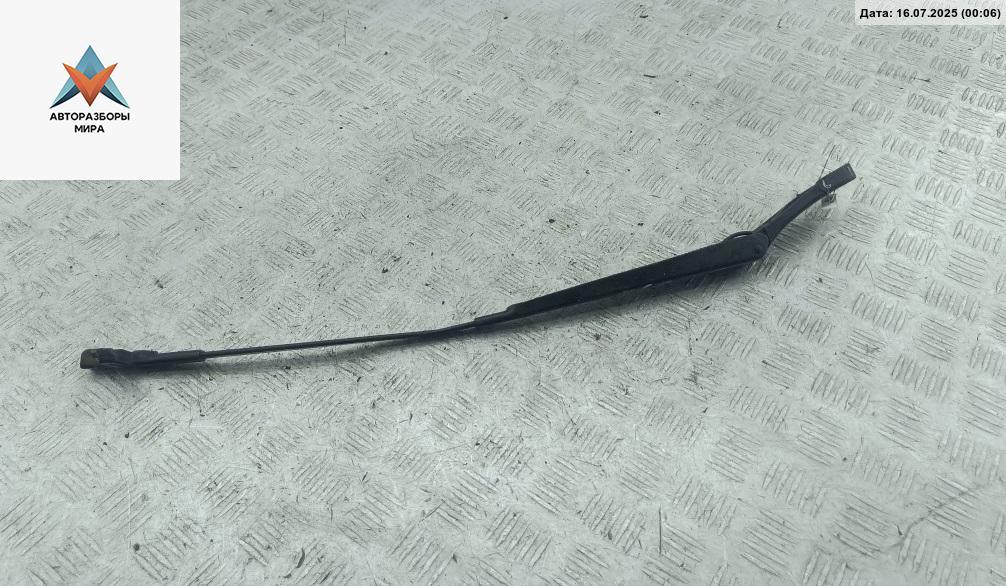 Щеткодержатель (поводок стеклоочистителя) передний Volkswagen Touran 1 поколение 2004, 1.9 л., дизель, АКПП, красный, минивэн - фото №1