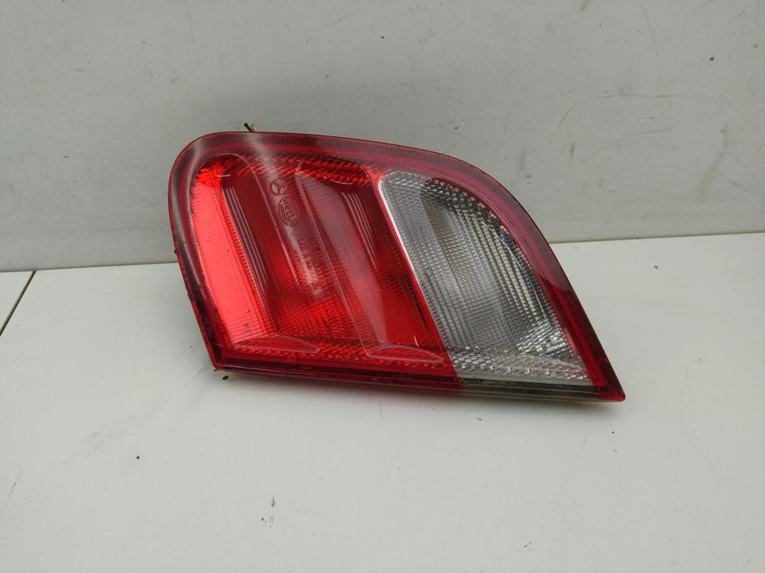 фонарь крышки багажника правый Mercedes-Benz CLK-CLass C208 1999, 2.0 л., бензин, АКПП, серый, купе, 2088200664